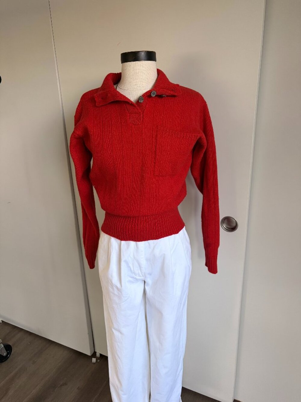 Vintage Wool Liz Claiborne Women's Red Sweatshirt